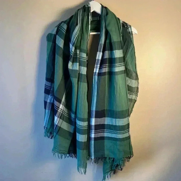 J. Crew Women’s Scarf Oversized lightweight Green Black Plaid Long Wide Scarf - Picture 6 of 8